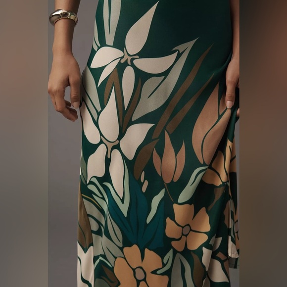 NWT! Anthropologie Green Bl-nk Eustella Bare V-Neck Maxi Dress - Size XS 🥐 - Picture 3 of 10